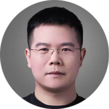 转转集团深圳前端负责人/前端高级技术专家/客户端技术专家。09年毕业，15年在北京加入初创的转转公司，曾任转转APP（数百万DAU）的客户端技术专家，负责客户端架构及新技术探索工作。19年起，切入前端技术领域，现任前端高级技术专家，负责集团在深圳侧的前端团队。目前主要致力于前端和客户端技术融合在性能、体验、成本上的探索和实践。