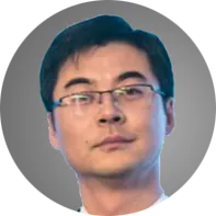 京东集团首席架构师，国内第一批软件测试从业者，伴随这个行业的成长逐渐走过来。曾任京东App质量负责人、大型质量团队管理者、多家大型互联网质量体系建设者与领航人。18年风雨兼程，现任京东集团技术效能通道首席架构师。